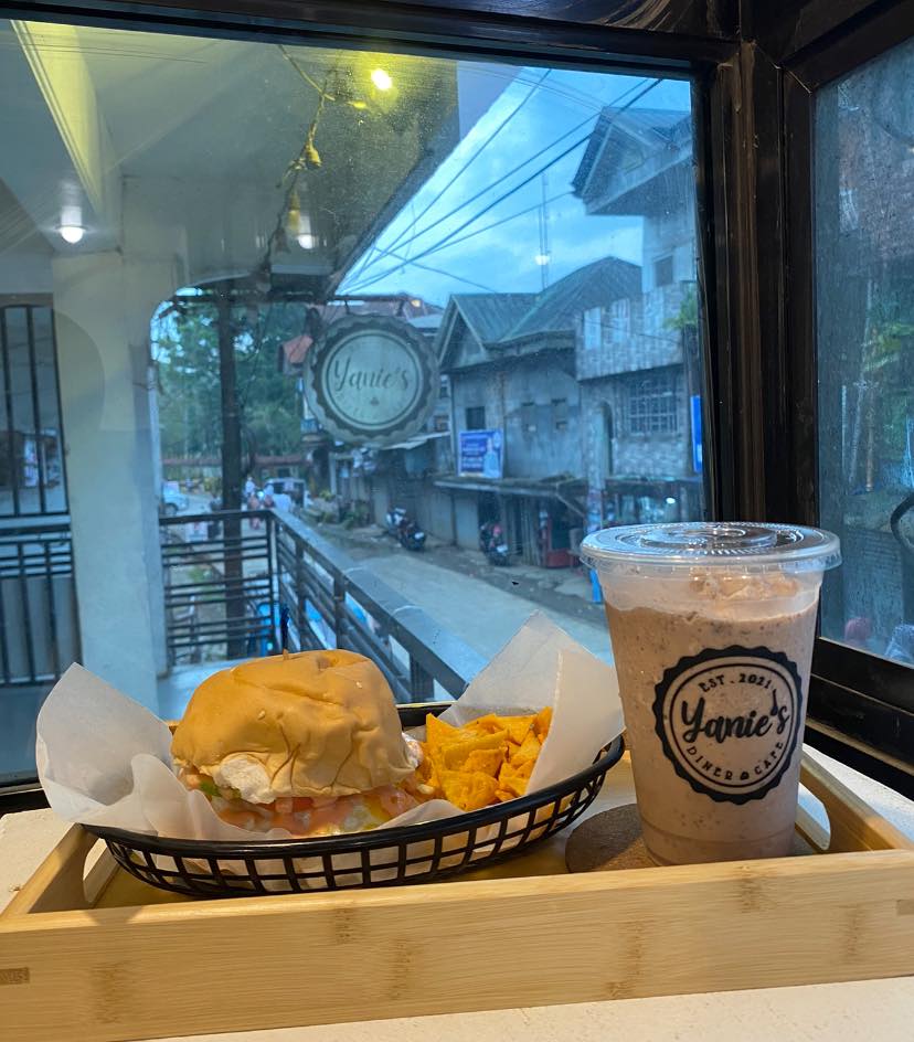 Yanie’s Diner & Cafe